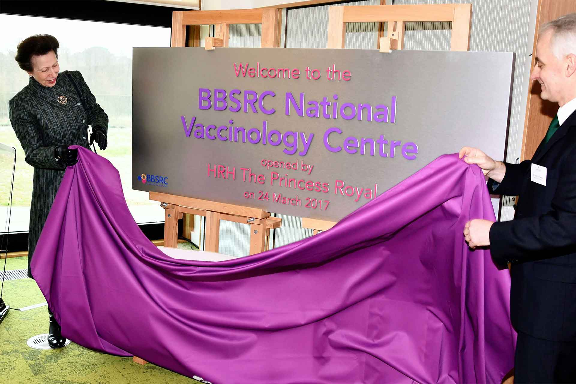 HRH The Princess Royal officially opens the BBSRC National Vaccinology ...